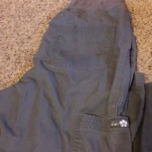 Koi yoga waist scrub pants color: steel